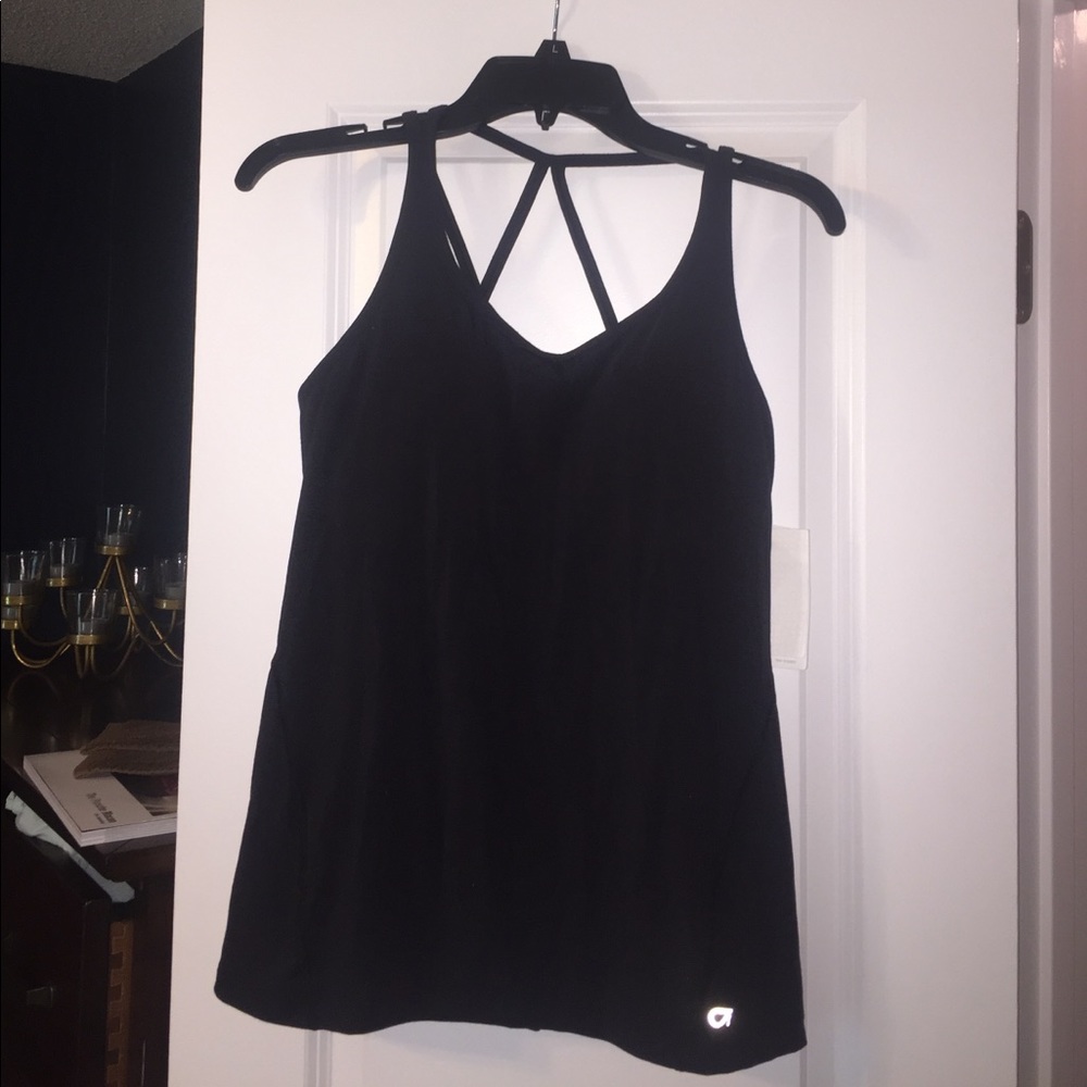 NWT black GAP tank top with built in bra